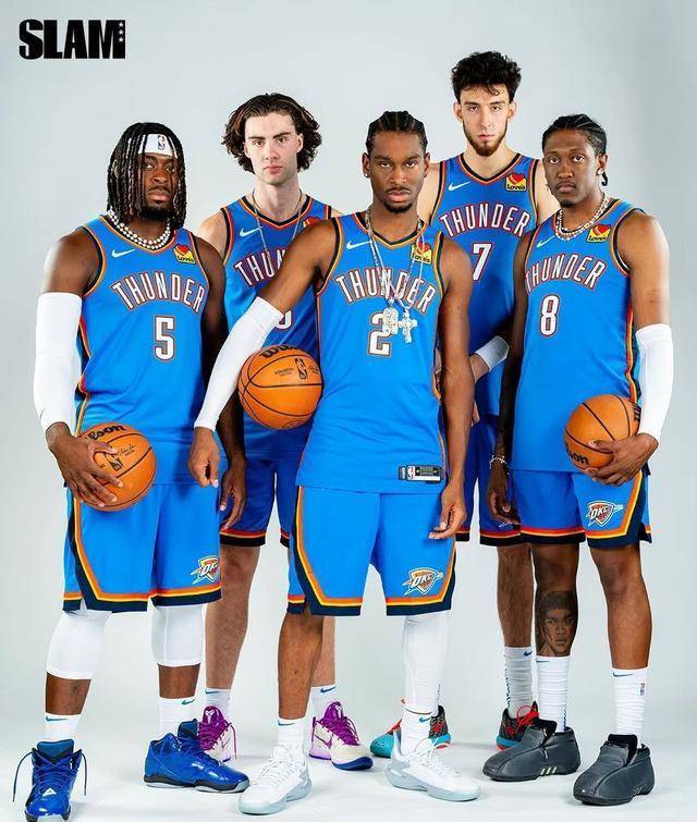 CBA杯战报：王哲林17分7板，上海111-72狂胜四川（CBA杯快讯：王哲林砍下17分7篮板，上海111-72大胜四川）