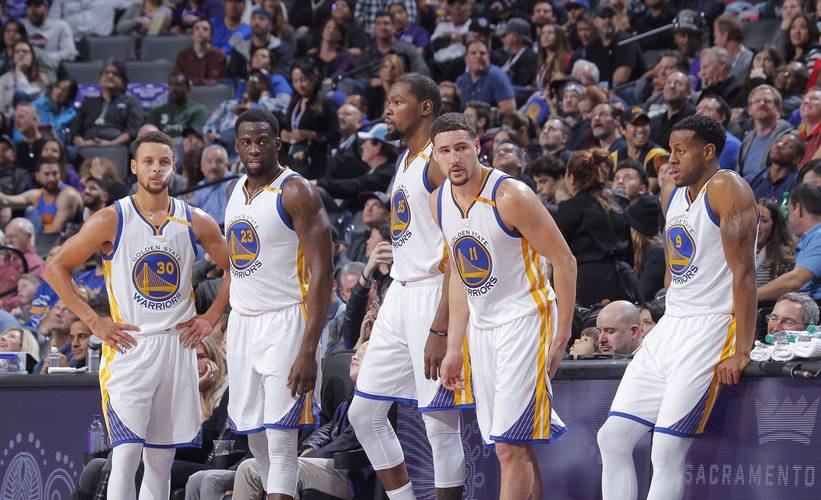 辟谣，并非与他人女友谈恋爱，埃纳社媒：一切都是剧本（澄清传闻：并未与他人女友交往，埃纳社媒称一切皆为剧本）