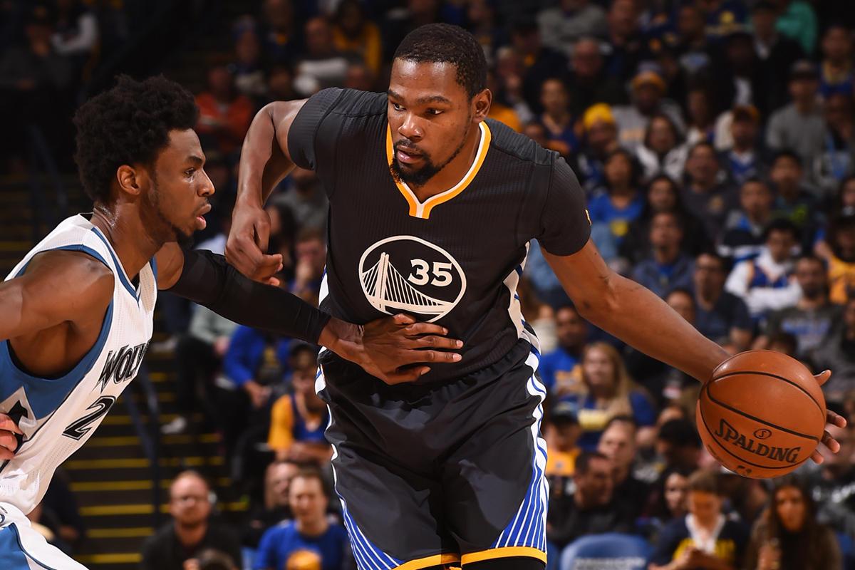 梅西数据：送出39次传球贡献1次助攻，全场未能射门（梅西本场数据：39次传球1次助攻，全场零射门）