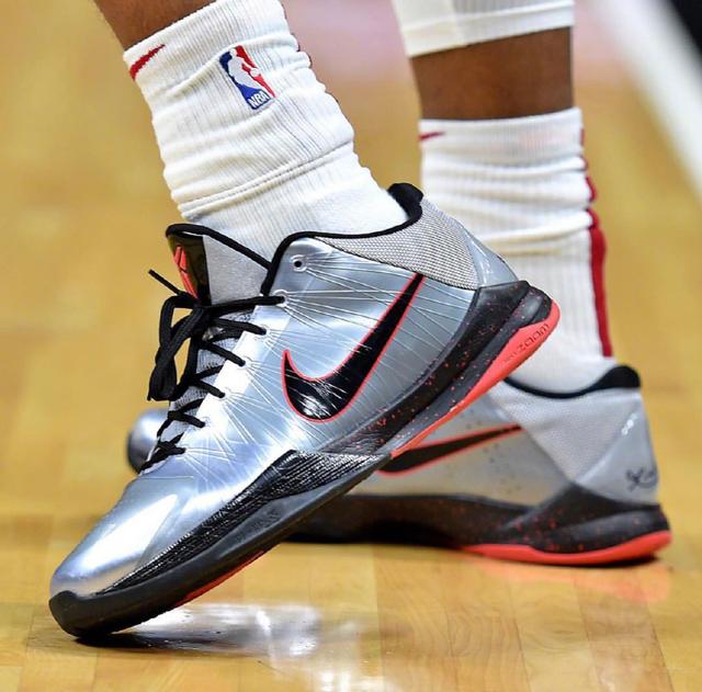 穆帅：我曾为麦克托米奈让博格巴坐板凳，曼联放走他是个大错（穆里尼奥：曾为麦克托米奈让博格巴打替补，曼联放走他是重大失误）