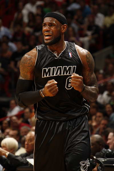 整活，布拉格斯拉维亚把梅西回诺坎普的背景P成自家主场（布拉格斯拉维亚玩梗：将梅西回诺坎普的背景PS成自家主场）